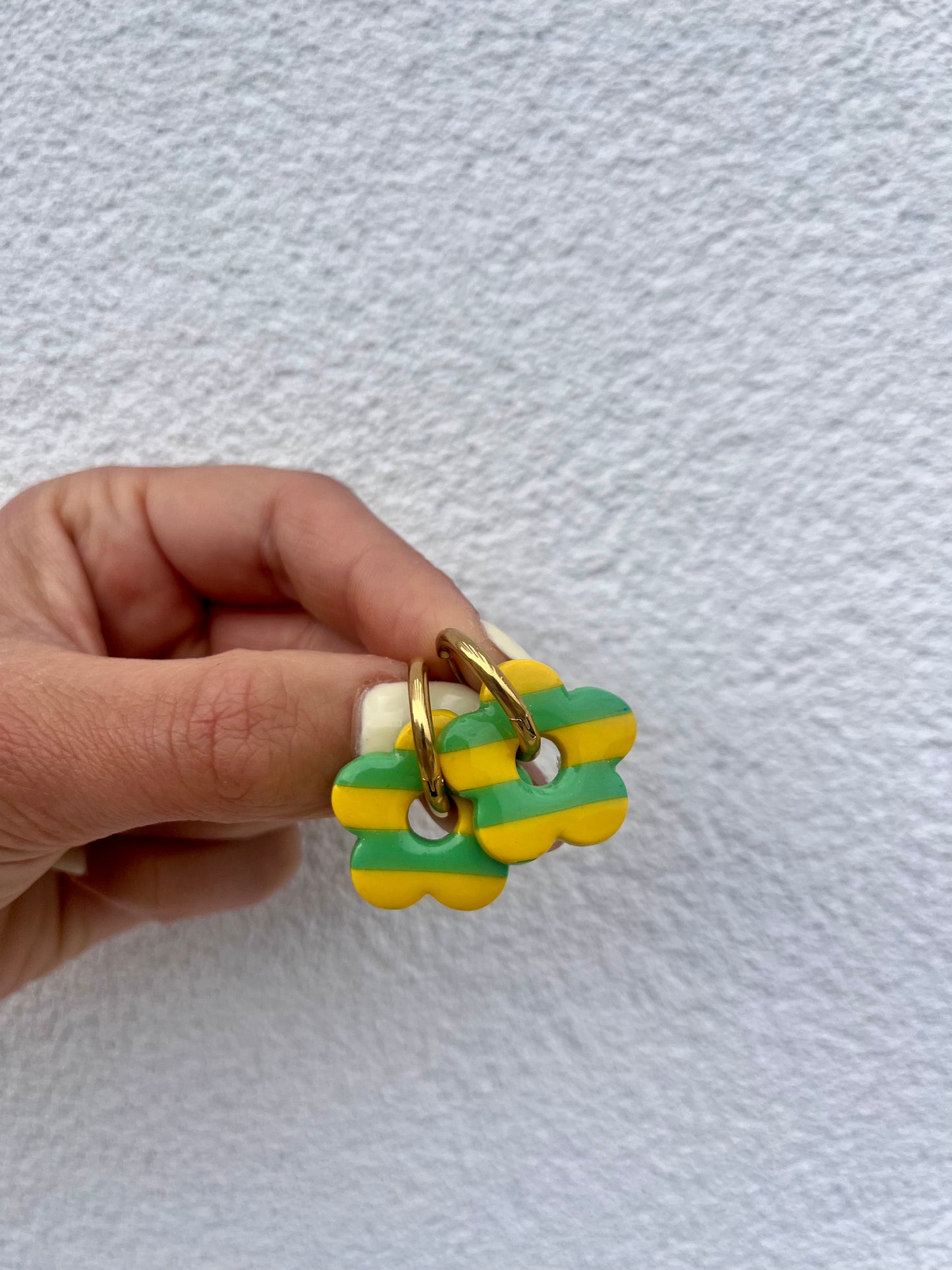 Brincos Mia - Riscas Verde e Amarelas